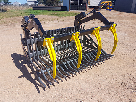 Rock Bucket with Grapple